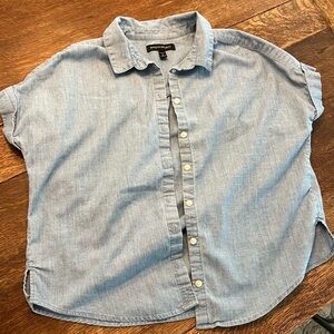 Banana Republic Women’s Petite Small Button Down Chambray Shirt